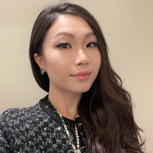 Meet your Posher, Cassie - Picture 1 of 1